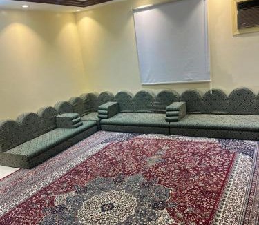 Baljurashi Apartment | شقق لافندر