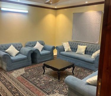 Baljurashi Apartment | شقق لافندر