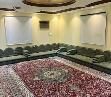 Baljurashi Apartment | شقق لافندر