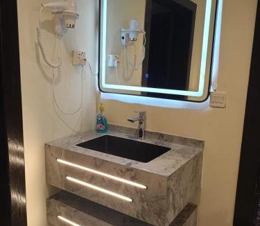 Jizan Apartment | اختيار السائح للشقق المخدومة
