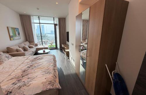Manama Apartment | Sea View Studio Perfect for Couples In Harbour Row