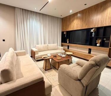 Riyadh Apartment | Luxury Apartment شقه الفخامه في المونسيه