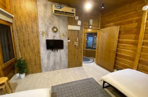 Taif Ski Chalet | كوخ الوهط الريفي