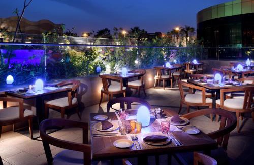 Riyadh Hotel | voco Riyadh by IHG