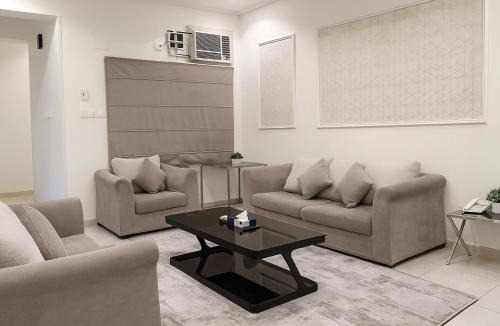 Tabuk Apartment | بناية الســــــــــرايا للشقق المخدومة