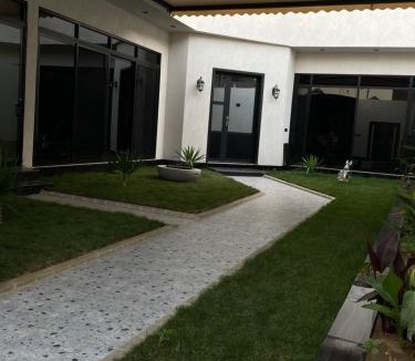 Baljurashi Ski Chalet | شاليه لوسيندا