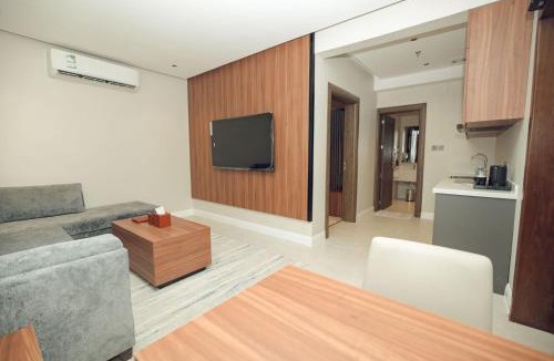 Buraydah Hotel | فندق رويال اديشن للشقق الفندقية