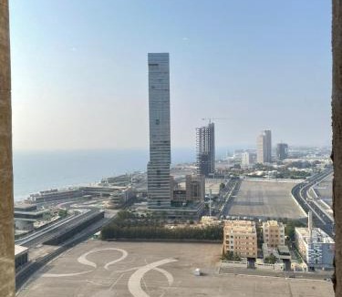 Ash Shati Apartment | Suger Suite Sea View جناح سطح القمر اطلاله بحريه