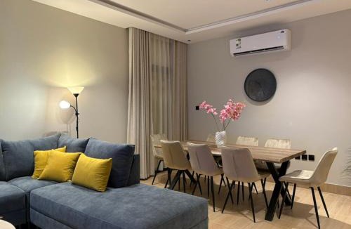 Al Khobar Apartment | Vera 2 Apartment شقه أنيقه بالخبر بثلاث غرف نوم وصاله تتسع ل 6 اشخاص