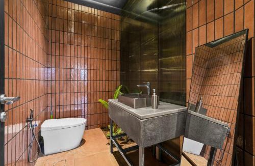 Riyadh Ski Chalet | Executive Chalet with Elegant Design A5