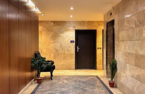 Al Hamra Hotel | Quiet Rooms 12 Serviced Apartments