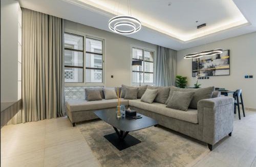 Riyadh Apartment | شقة بتصميم انيق مقابل الافنيوز d11