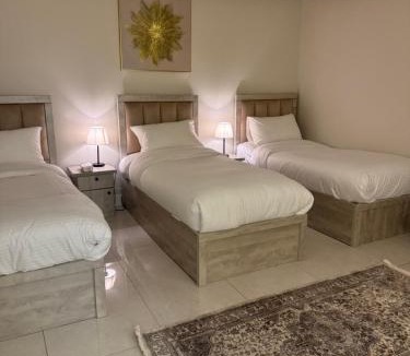 Al Aqiq Apartment | شقة فاخرة غرفتين نوم وصالة بمطبخ مستقل 013l