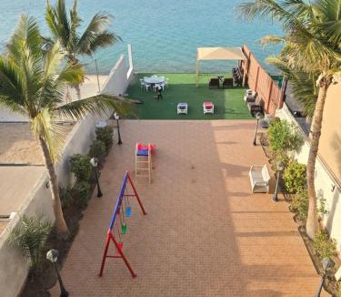 Durrat Al-Arous Villa | درة العروس فيلا هابي بيتش شاطى خاص