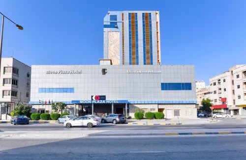 Manama Hotel | Capital O 125 Moon Plaza Hotel