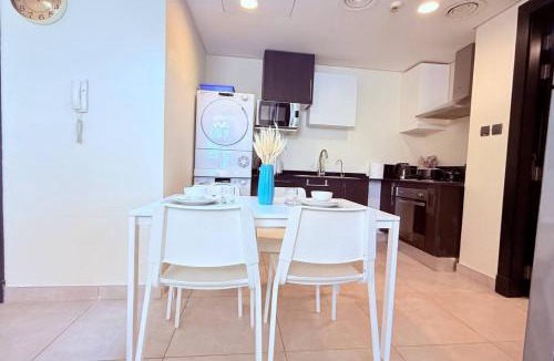 Al Hoora Apartment | Seaview White 1Br Balcony
