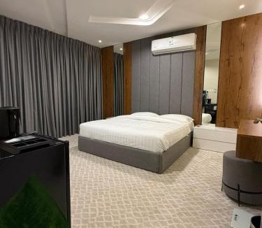 Buraydah Apartment | شقق كورال الفندقية