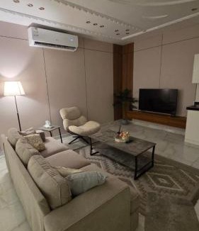 Mizail Apartment | عمارة الزبارة