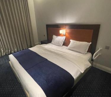 Al Qurayyat Hotel | شقق حيات الفرسان للشقق الفندقية