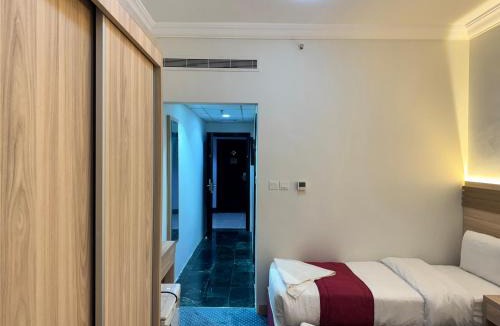 Al Aziziyah Apartment | فندق رفاق العالية