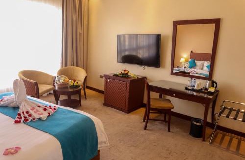 Al Hoora Hotel | Palette Luxury Marina View Formerly Happy Days Hotel