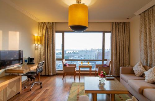 Az Zuhur Hotel | Golden Tulip Dammam Corniche Hotel