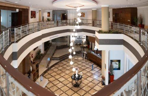 Buraydah Hotel | Golden Tulip Hotel Buraidah Al Qassim