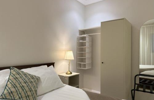 Al Faisaliyah Apartment | X-Residence by Dayf - Self-Service Apartments