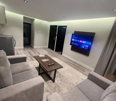 Dammam Hotel | Amwaj Alshatie For serviced apartments