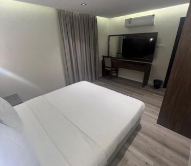 Dammam Hotel | Amwaj Alshatie For serviced apartments