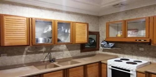 Ali Salamah Hotel | نجمة صقر قريش