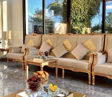 As Suwayfilah Villa | منتجع سرايا ديور