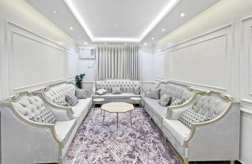 Abha Al Jadidah Apartment | شقة خمس غرف مطلة على طريق السودة