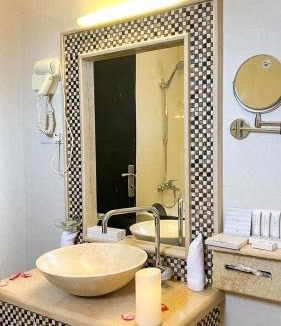 Nejran Hotel | Levant Hotel فندق قصر المشرق