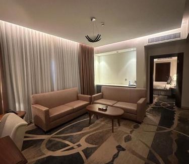 Unaizah Hotel | فندق الضليعة