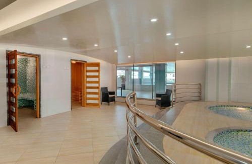 Muharraq Apartment | Ramada Hotel and Suites Amwaj Islands