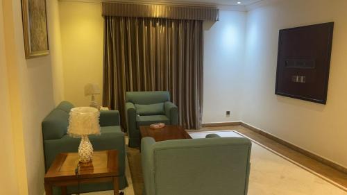 Hera Street Apartment | كنزه للشقق المخدومة