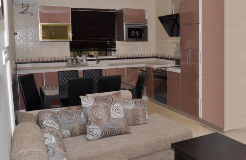 Shihar Apartment | منازل بجيلة للشقق المخدومة Manazel Begela