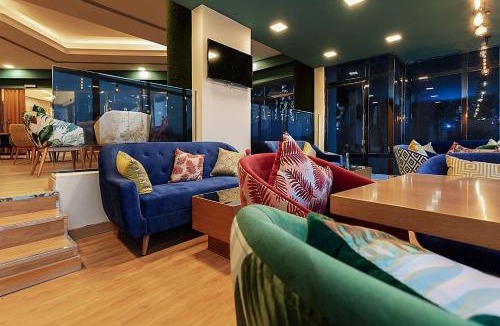 Al Hoora Hotel | Phoenicia Tower Hotel And Spa