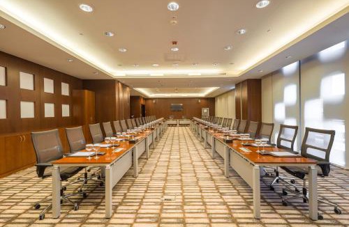 Riyadh Hotel | Crowne Plaza Riyadh - RDC Hotel & Convention by IHG