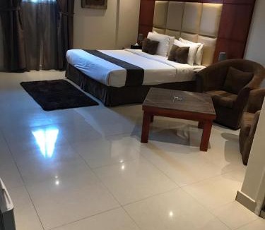Al Aziziyah Apartment | Nawara NASR - Economic