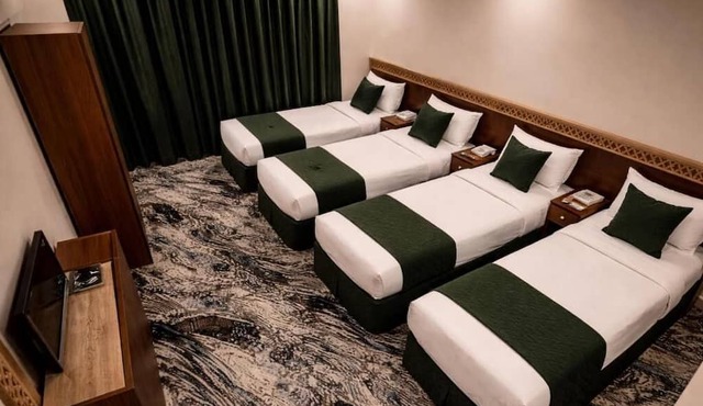Al Awtad United 4 Hotel Al Rawda