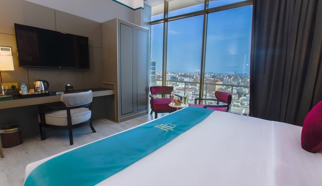 Hujra Hotel Tahlia Jeddah