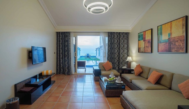 Al Nawras Island Resort
