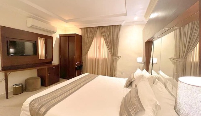 loren serviced Apartment Alslamah