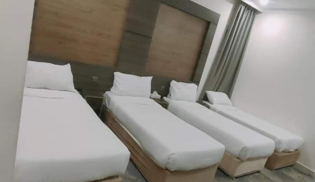 dar almutakamela hotel
