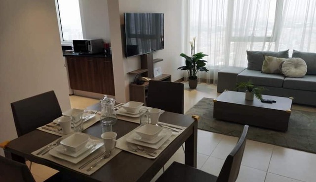Charming tower with 1 bedroom, WiFi, Gym, pool in the Middle of the Cityn in Sanabis