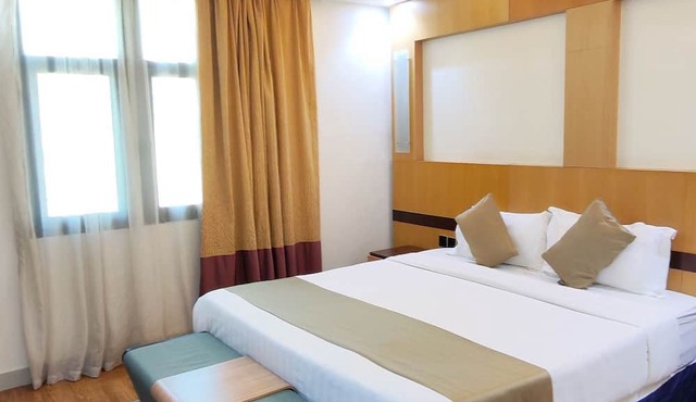 Mira Suit Serviced Apartments