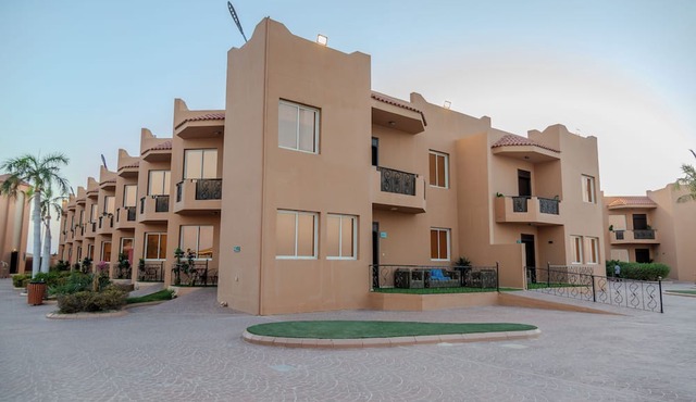ALAHLAM CHALET YANBU