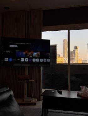Cozy Studio in the Heart of the City with Tower Views & Private Outdoor Space in Riyadh